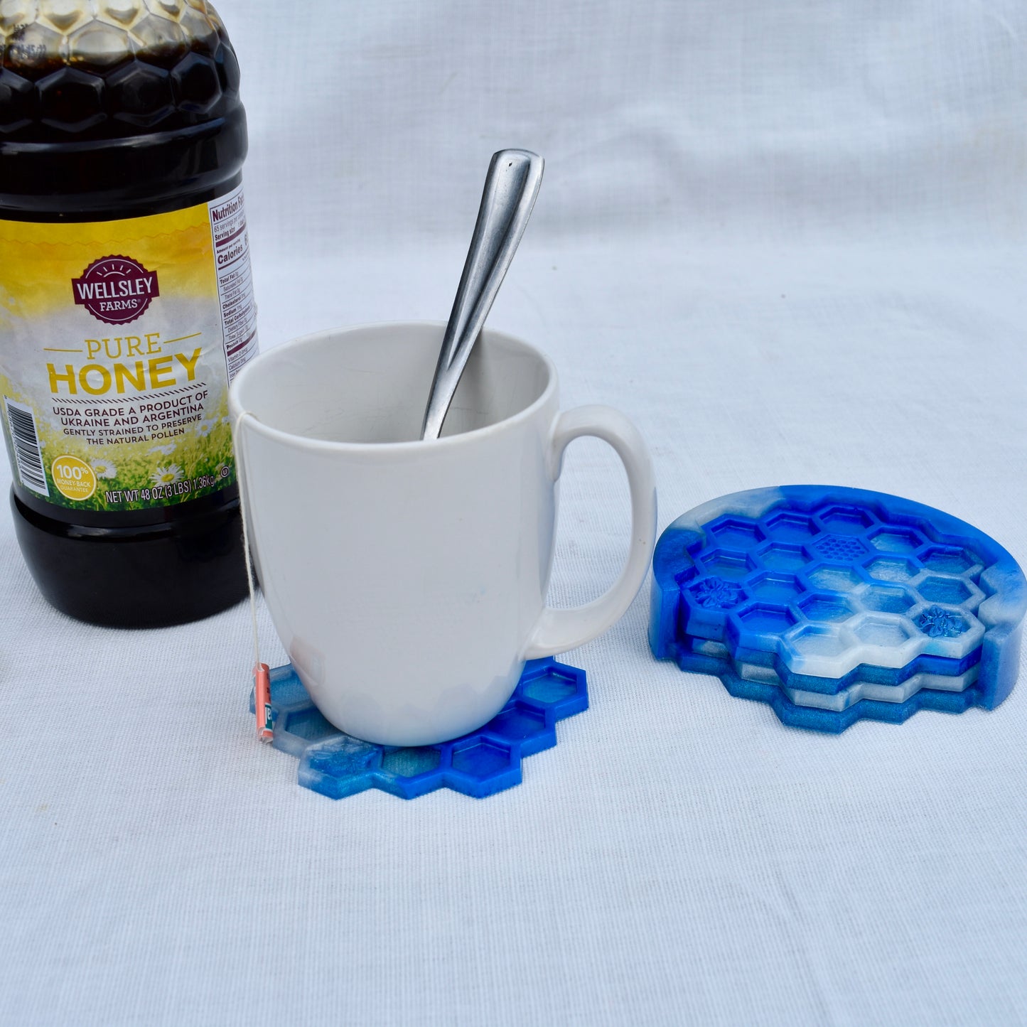 Honeycomb Coasters with Holder • Honey Bee Resin Coasters • Bumble Bee Coaster Set Bee Lover Gift 🐝