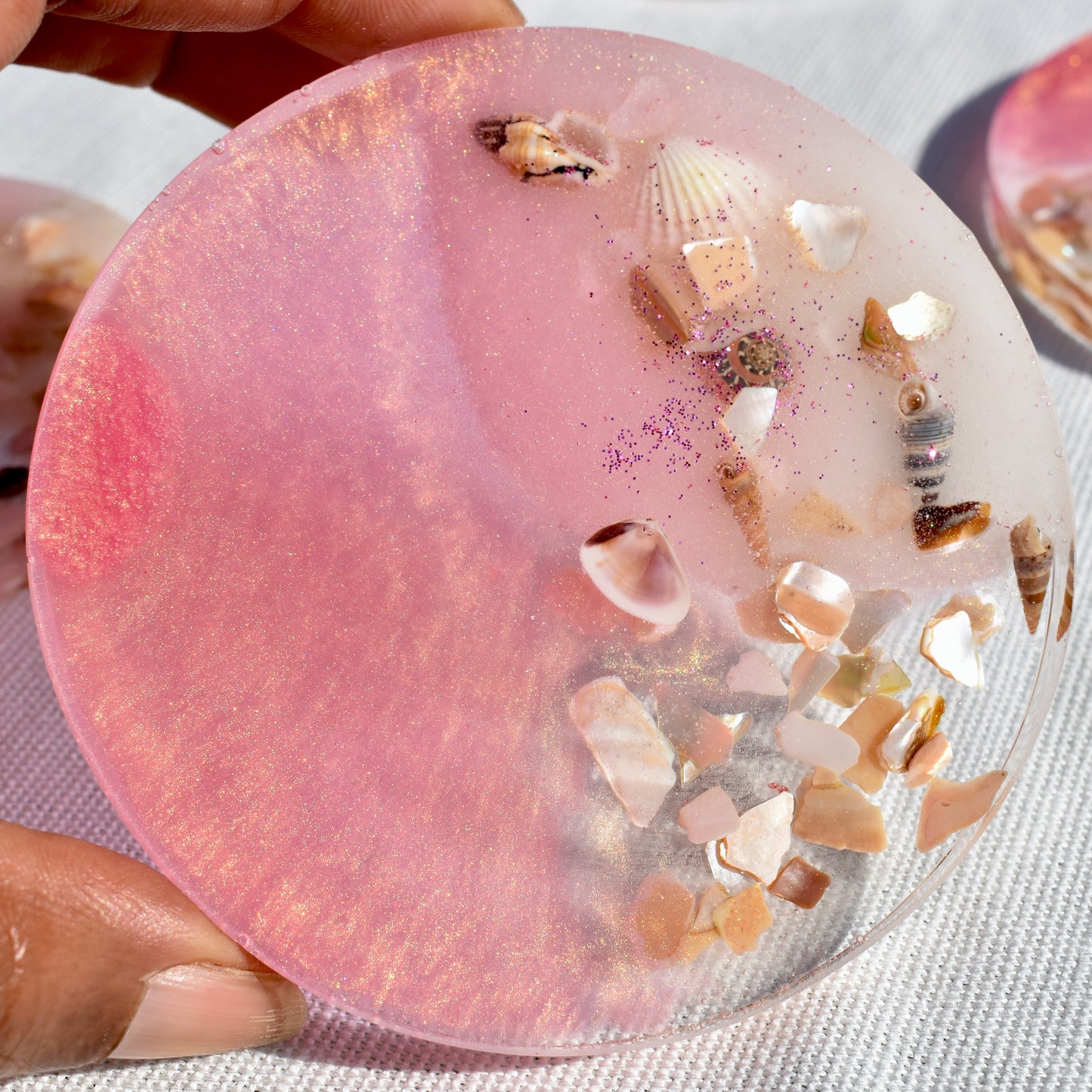 Seashell Coasters with Holder (Assorted Colors)