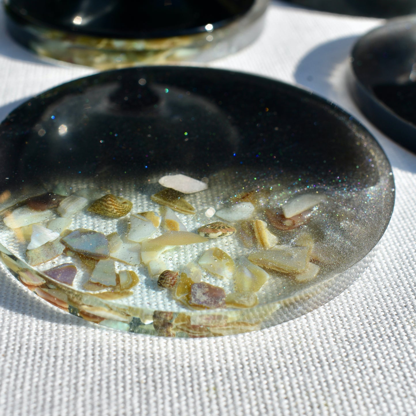 Seashell Coasters with Holder (Assorted Colors)
