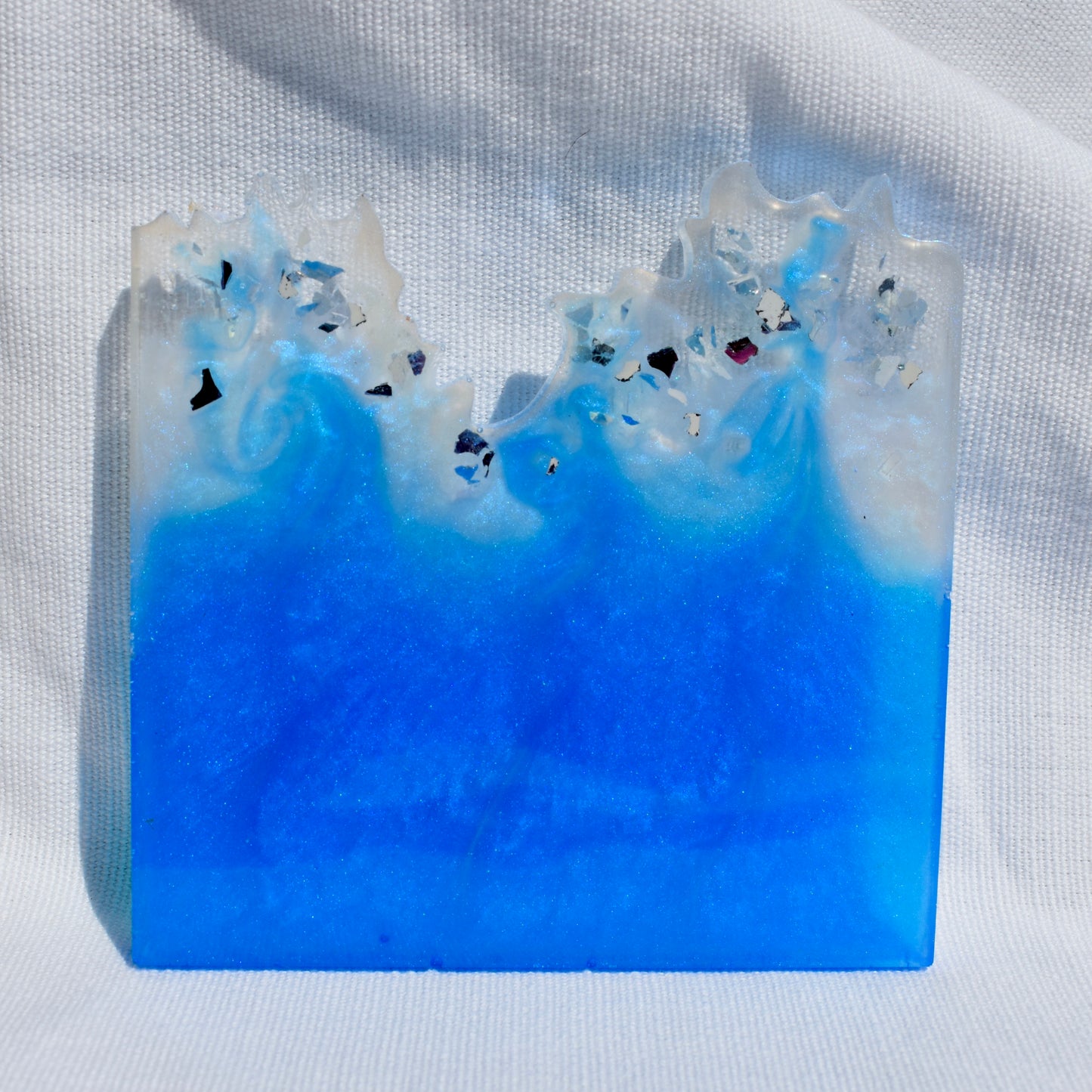 Blue & White Coasters with Stand • Sapphire & Winter White Coasters • Blue Wave Edge Coaster Set
