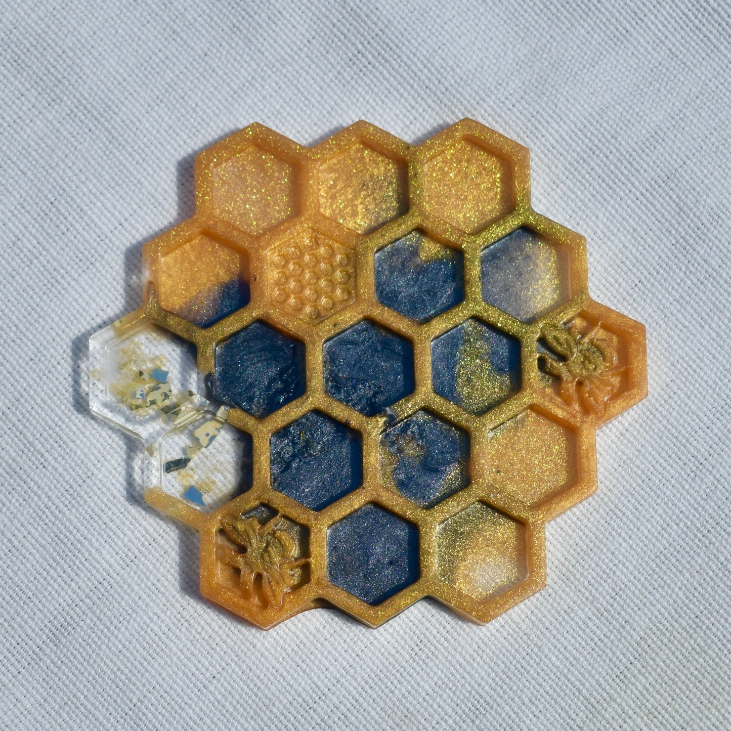 Honeycomb Coasters with Holder • Honey Bee Resin Coasters • Bumble Bee Coaster Set Bee Lover Gift 🐝