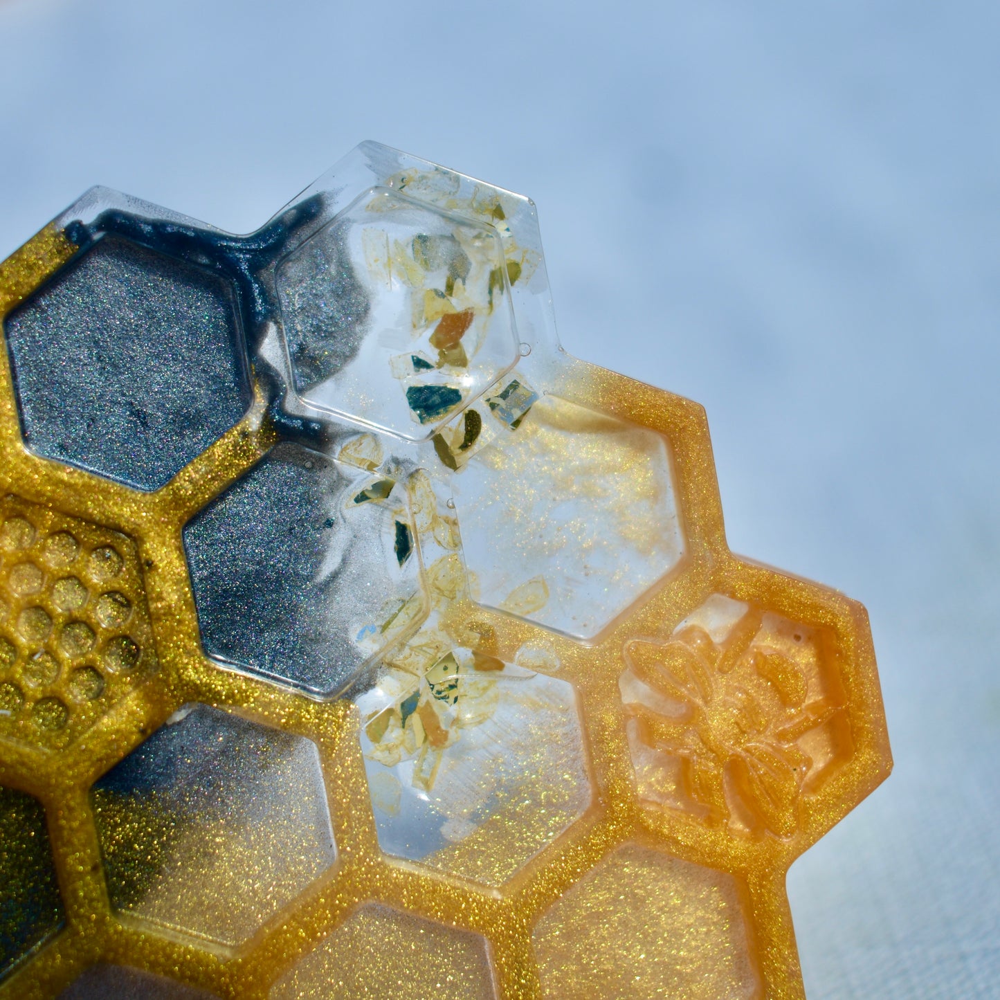 Honeycomb Coasters with Holder • Honey Bee Resin Coasters • Bumble Bee Coaster Set Bee Lover Gift 🐝