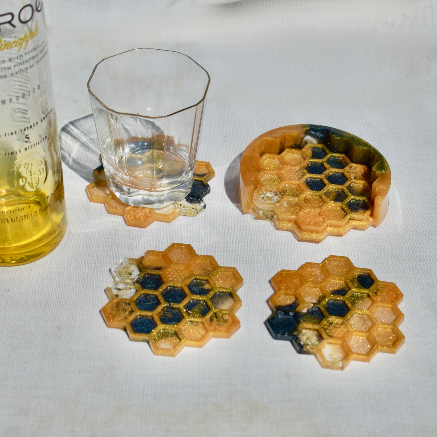 Honeycomb Coasters with Holder • Honey Bee Resin Coasters • Bumble Bee Coaster Set Bee Lover Gift 🐝