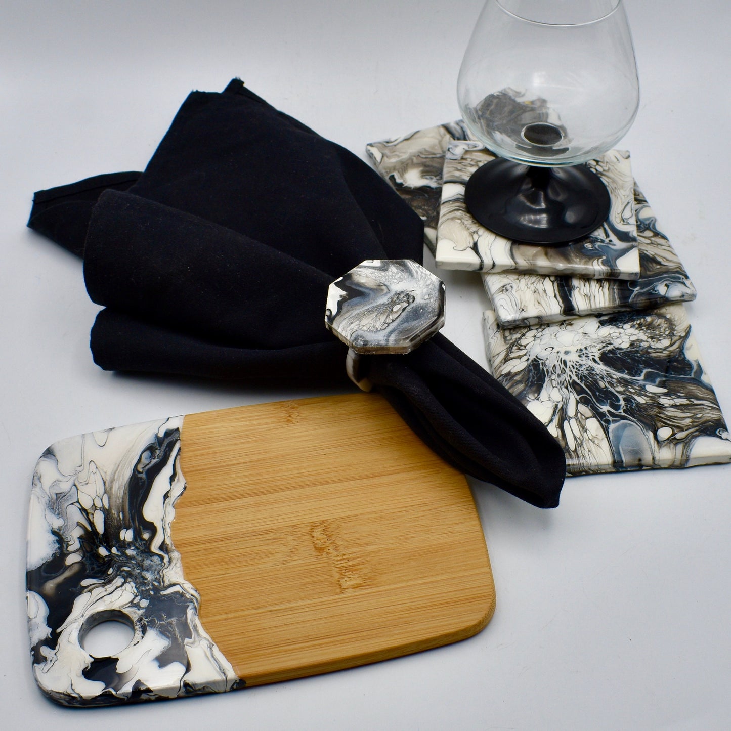 Black & White Napkin Rings (set of 4)