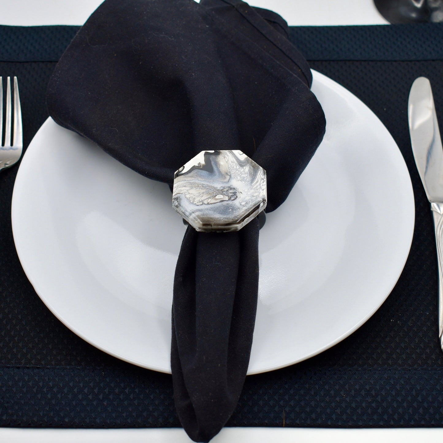 Black & White Napkin Rings (set of 4)