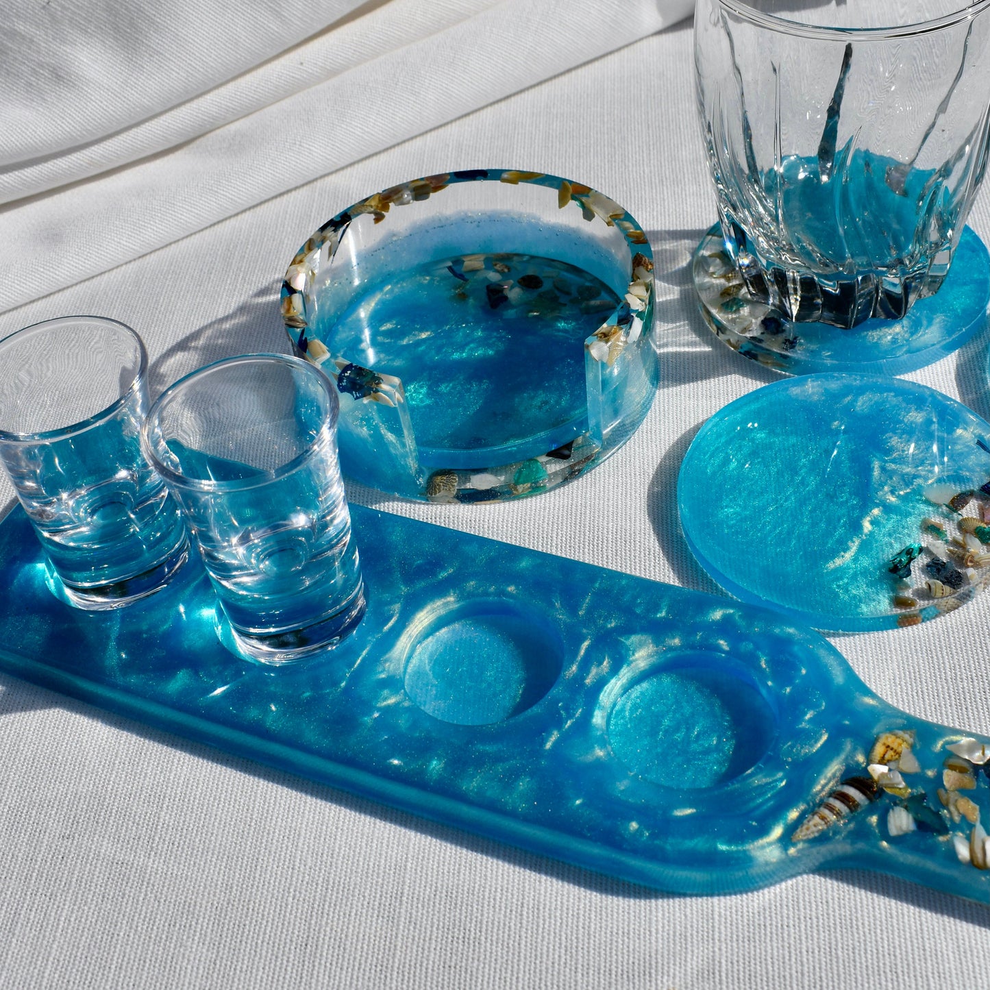 Seashell Coasters with Holder (Assorted Colors)