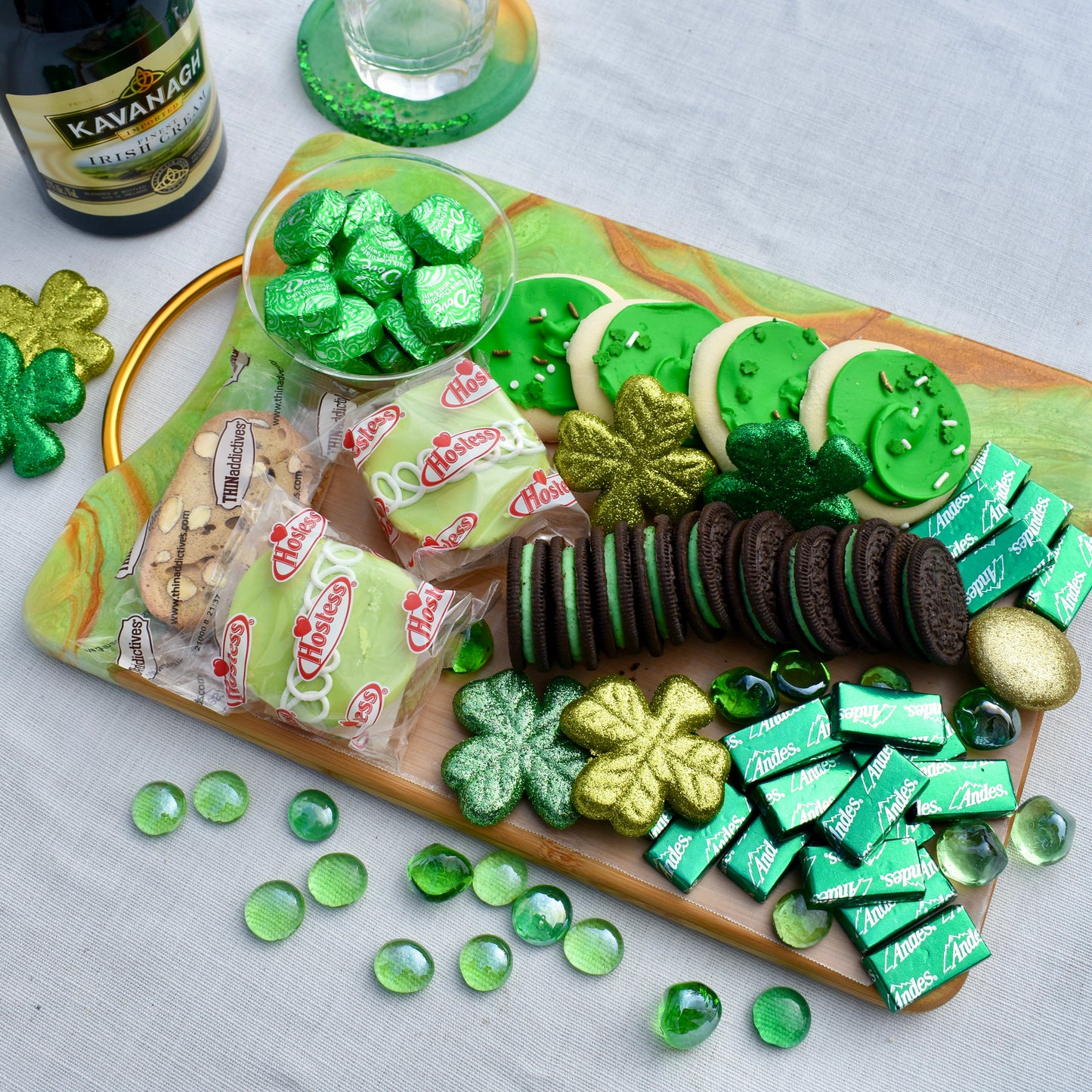 🍀Green & Gold Charcuterie Board with Metal Handle 🇮🇪