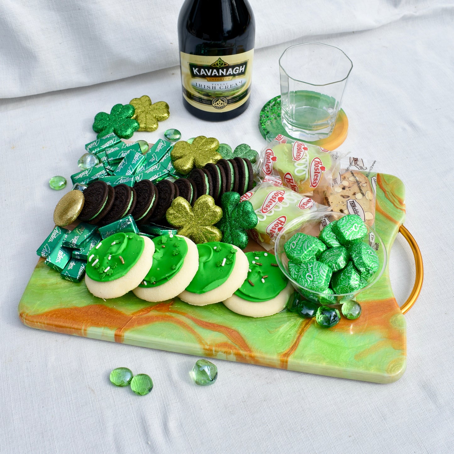 🍀Green & Gold Charcuterie Board with Metal Handle 🇮🇪