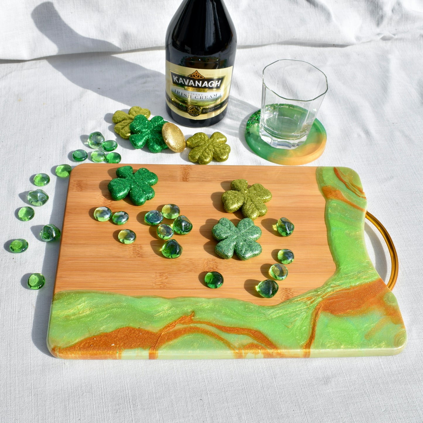 🍀Green & Gold Charcuterie Board with Metal Handle 🇮🇪