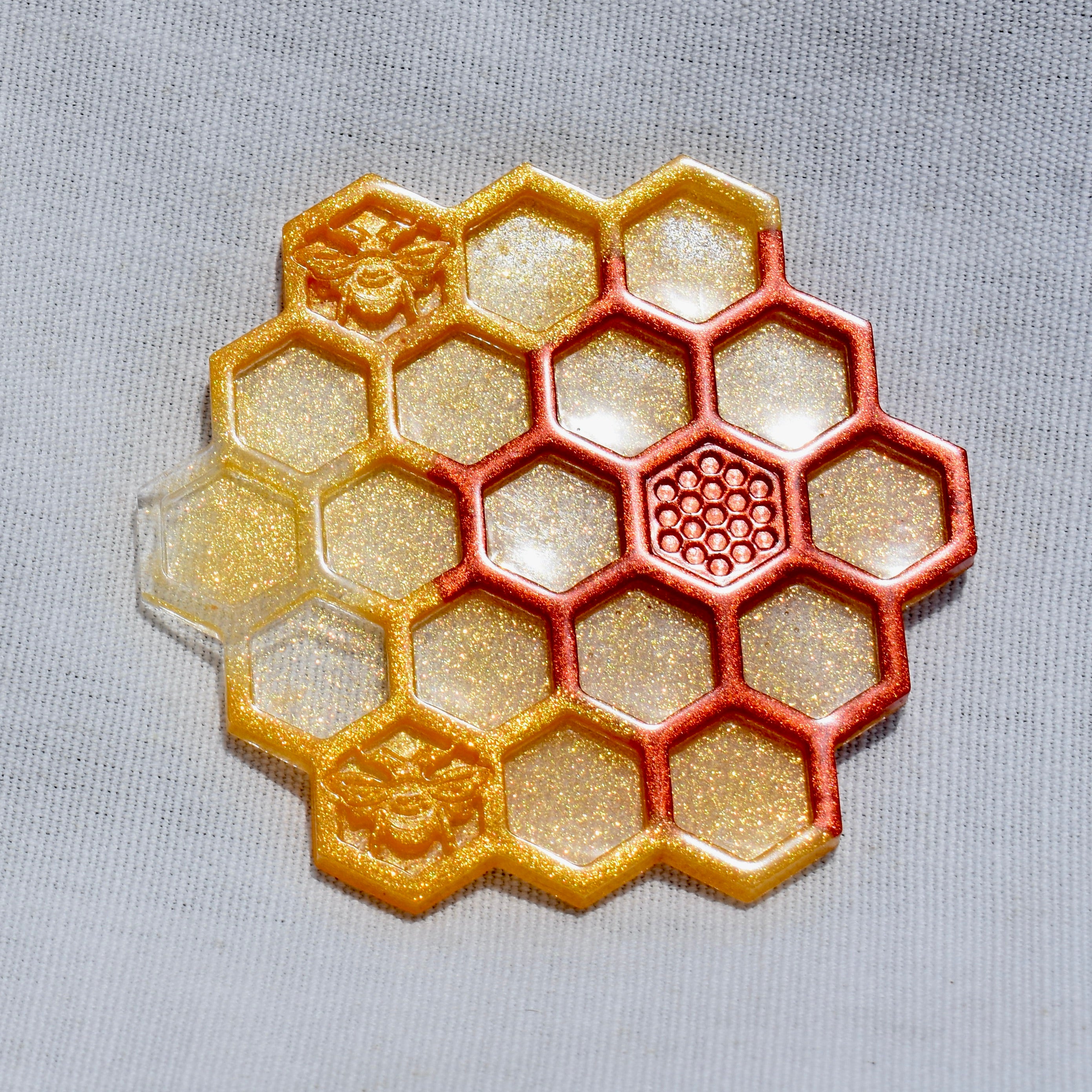 Honeycomb Bee Coasters - Resin Coasters - Set of 4 Coasters & Holder - 2024 Wood Bee Decor - Bee Kitchen - Handmade - Beekeeper Gift