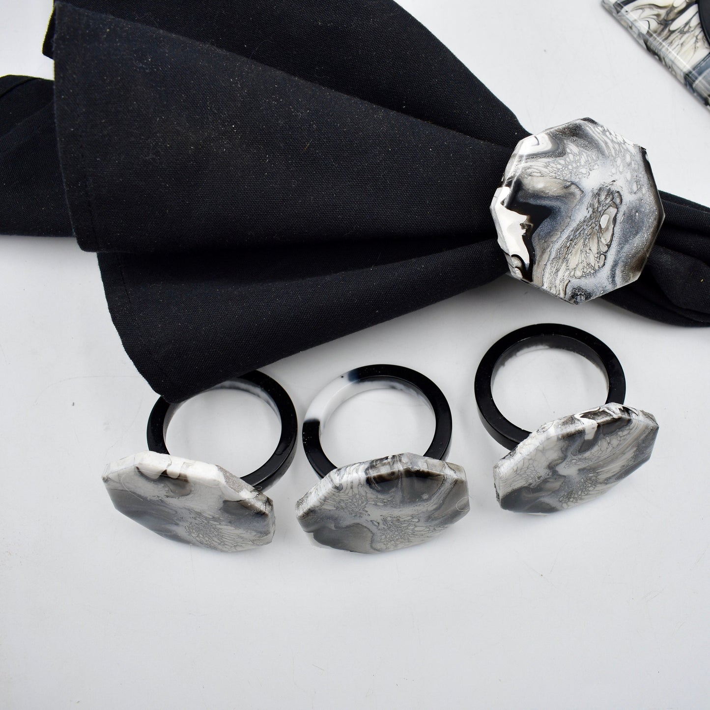 Black & White Napkin Rings (set of 4)